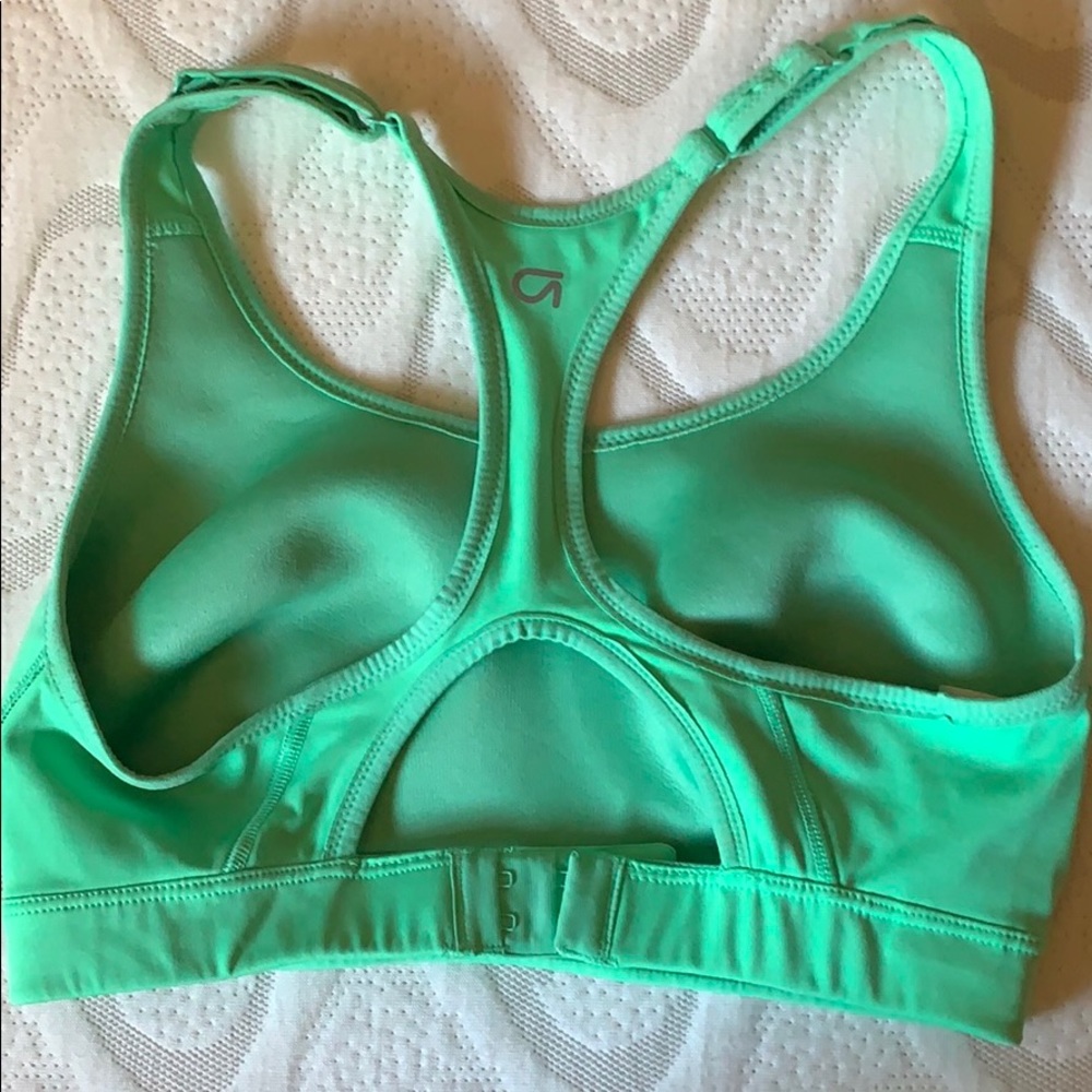 Gap sports bra
